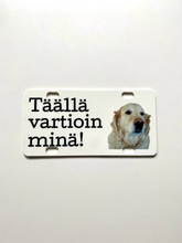 Lataa kuva Galleria-katseluun, Ovikyltti omalla kuvalla ja tekstillä