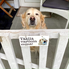 Lataa kuva Galleria-katseluun, Ovikyltti omalla kuvalla ja tekstillä