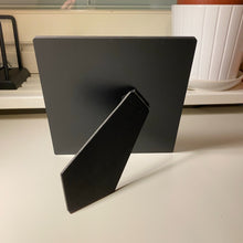 Lataa kuva Galleria-katseluun, Taulu lemmikin kuvalla